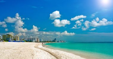 Plaża South Beach w Miami Beach nad Oceanem Atlantyckim