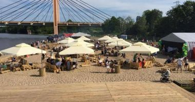 HotSpot City Beach in Wroclaw, Oder River