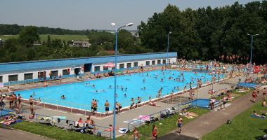 Swimming Pool MOSiR Pszczelnik in Siemianowice Slaskie