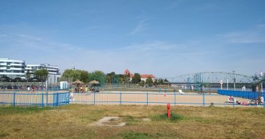 Plaża Miejska na Błoniach Nadwiślańskich w Toruniu nad Wisłą