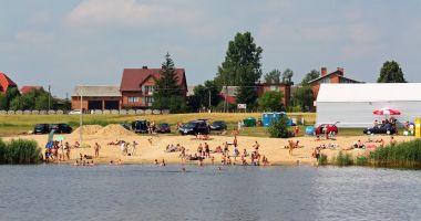 Beach at Czarnocin Lagoon