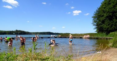 Plaża w Cieszynie nad Jeziorem Woświn